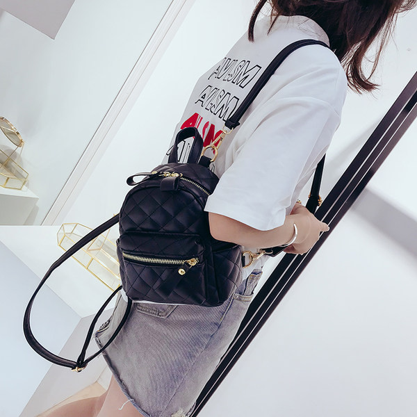 Stiilne naiste mini-nahast seljakott tavaline mudel