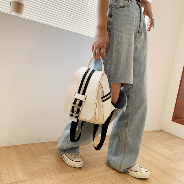 Kaasaegne nahast mini naiste seljakott