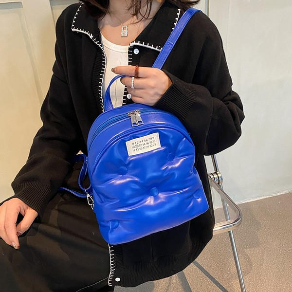 Stiilne tõmblukuga naiste seljakott