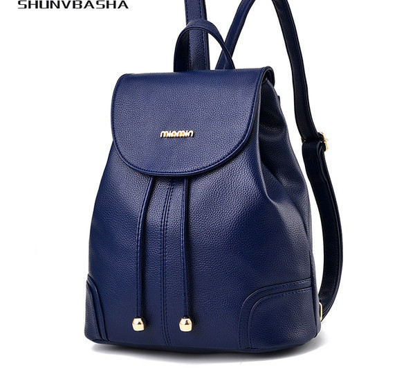 Moodne naiste seljakott metallist embleemiga - kolme värvi