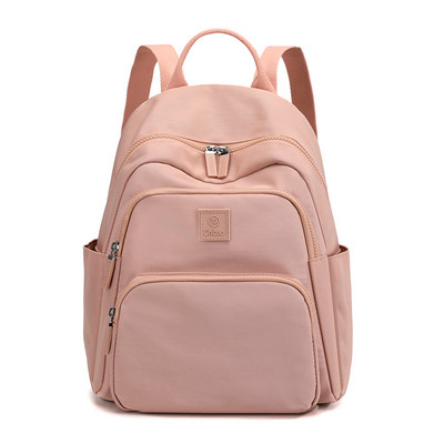 Uue mudeli nahast seljakott esitaskute ja tekstiilist käepidemetega