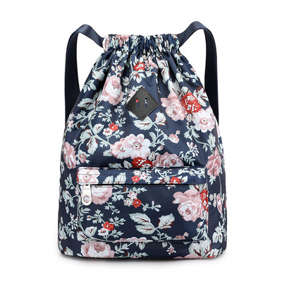 Πολύχρωμο γυναικείο σακίδιο πλάτης με έμβλημα και μπροστινή τσέπη