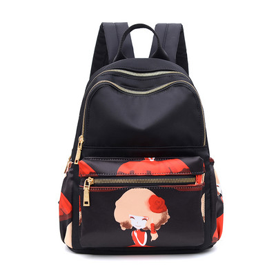 Praegune naiste seljakott koos rakendusega mitmel mudelil