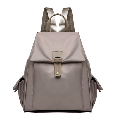 Mitme lahtriga tekstiilist seljakott