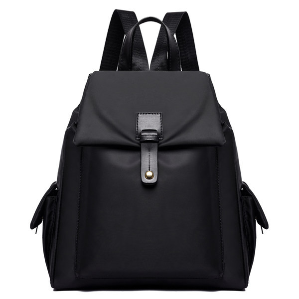 Mitme lahtriga tekstiilist seljakott