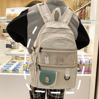 Lillemotiividega naiste seljakott – mitut värvi