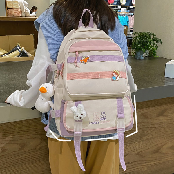 Suur tekstiilist seljakott värvilise tikandiga