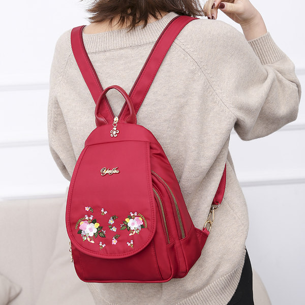 Új modell női hátizsák hímzéssel vagy rátéttel