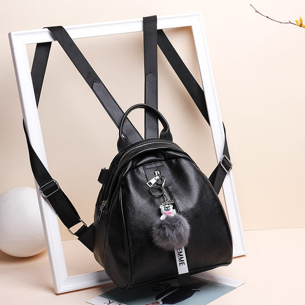 Stiilne naiste nahast seljakott, eesmise lukuga tavaline mudel