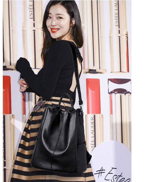 Nahast naiste moodne seljakott tavaline mudel