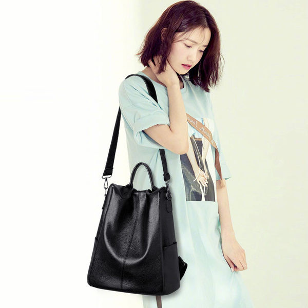 Nahast naiste moodne seljakott tavaline mudel