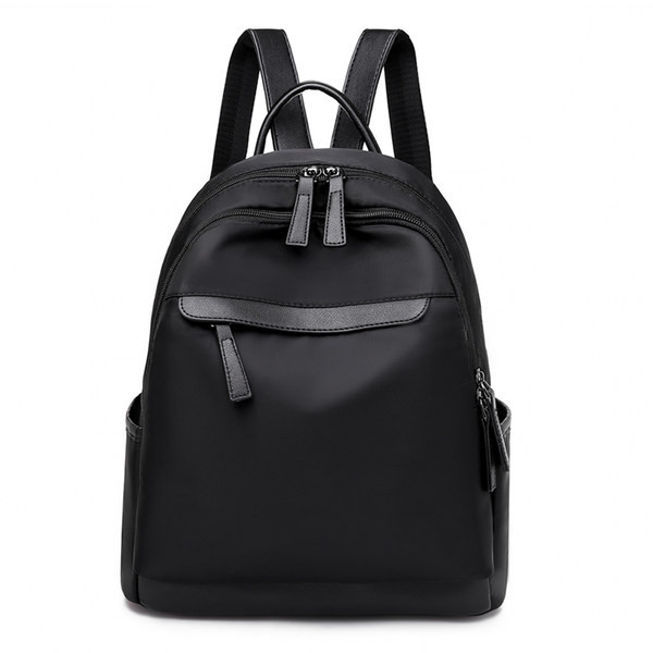 Napi hátizsák pántokkal és fekete zsebbel