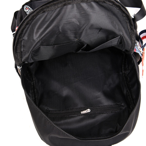 Stiilne naiste tekstiilist seljakott aplikatsiooni ja lukuga