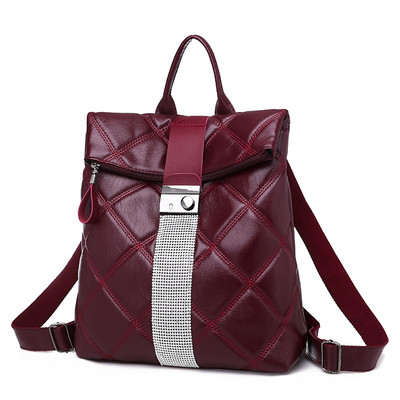 Kaasaegne naiste nahast seljakott metallelemendiga