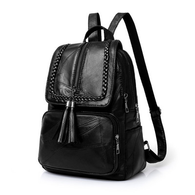 Naiste nahast seljakott esitasku ja tutiga