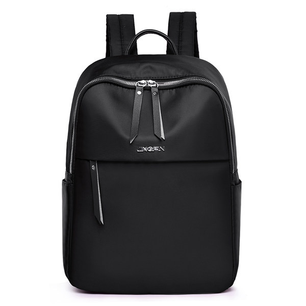 Νέο μοντέλο γυναικείο σακίδιο πλάτης με μεταλλική διακόσμηση