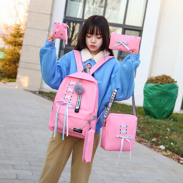 Naiste tekstiilist seljakott tasku ja värvilise ühendusega