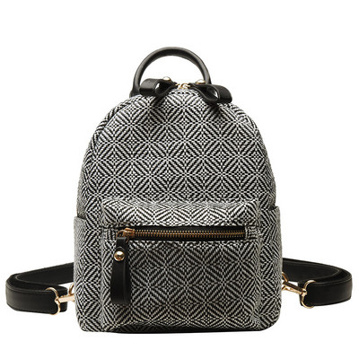 Elegantne naiste miniseljakott esitaskuga