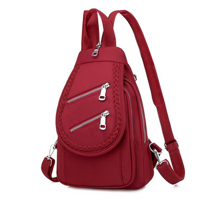 Naiste nahast kott ees lukuga mitmes värvitoonis