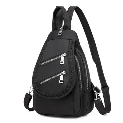 Naiste nahast kott ees lukuga mitmes värvitoonis