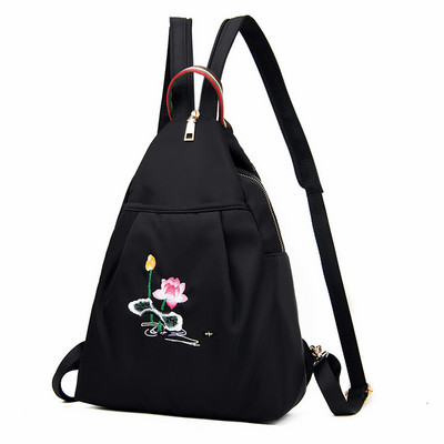 Naiste igapäevane tikandiga seljakott - musta värvi