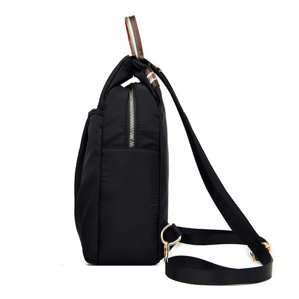 Naiste igapäevane tikandiga seljakott - musta värvi