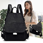 Naiste aktuaalne nahast seljakott metallelemendiga