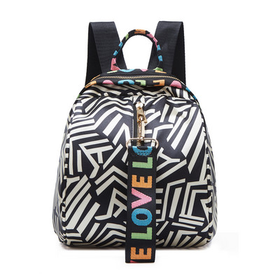 Väike tekstiilist seljakott värvilise mustriga - mitu mudelit