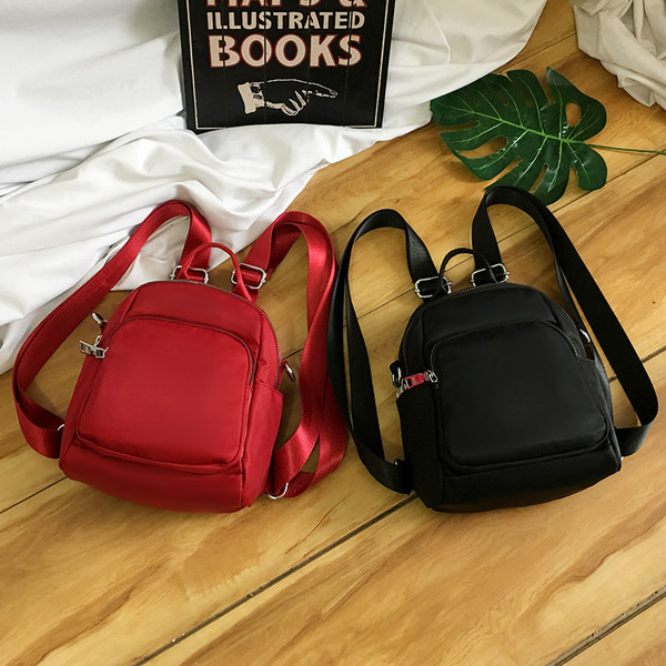 Naiste seljakoti tavaline tõmblukuga mudel