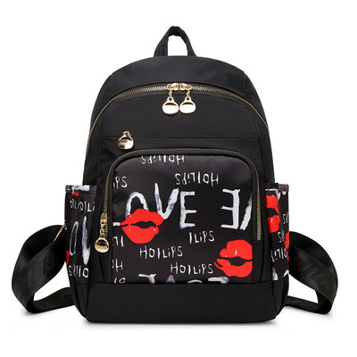 Moodne naiste tekstiilist seljakott erinevates mudelites