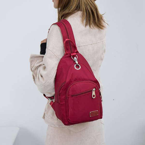 Mitme lahtriga igapäevane naiste seljakott – kolme värvi
