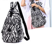 Γυναικείο σακίδιο με μπροστινή τσέπη - πολλά μοντέλα