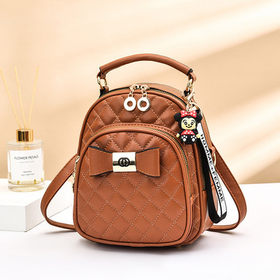 Μικρό γυναικείο σακίδιο πλάτης από καπιτονέ οικολογικό δέρμα