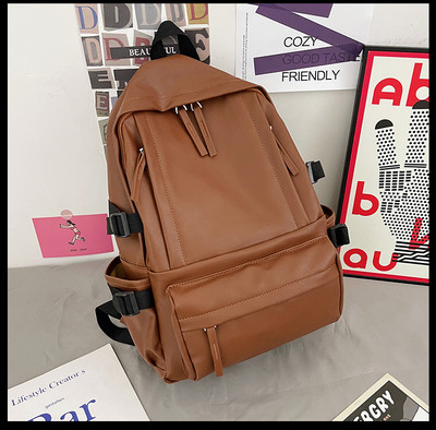 Öko bőrből készült hátizsák új modellje négy színben