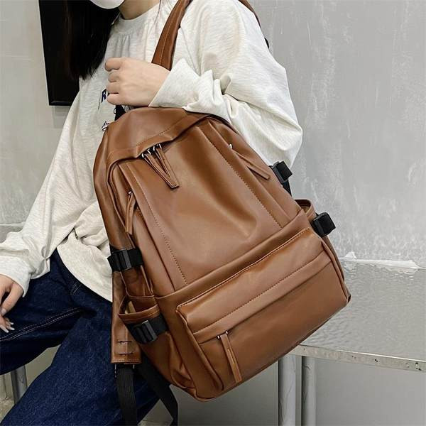 Öko bőrből készült hátizsák új modellje négy színben