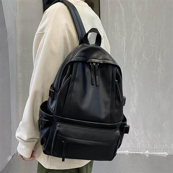 Öko bőrből készült hátizsák új modellje négy színben