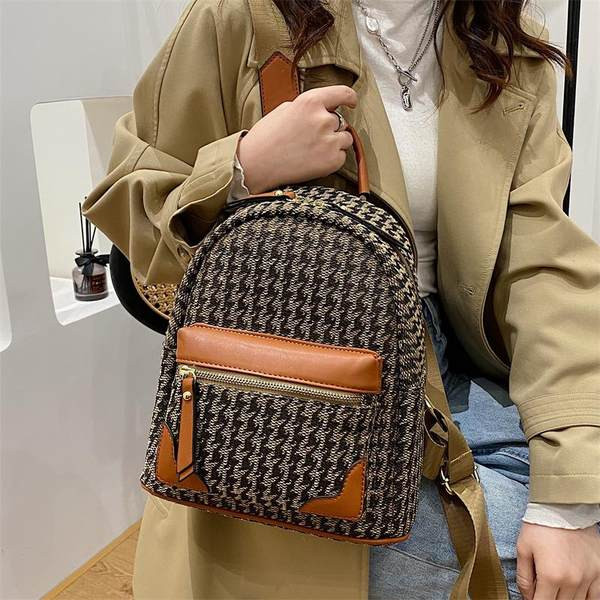 Moodne naiste seljakott neljas värvitoonis