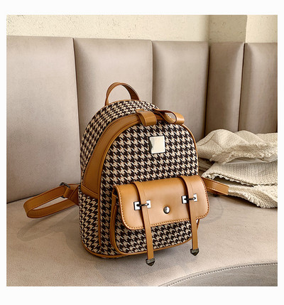 Kolmes värvitoonis väike esitaskuga naiste seljakott