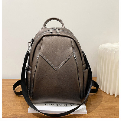 Μοντέρνο γυναικείο σακίδιο πλάτης με φερμουάρ - από οικολογικό δέρμα