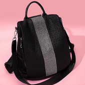 Naiste eko-nahast musta värvi metallidekooriga seljakott