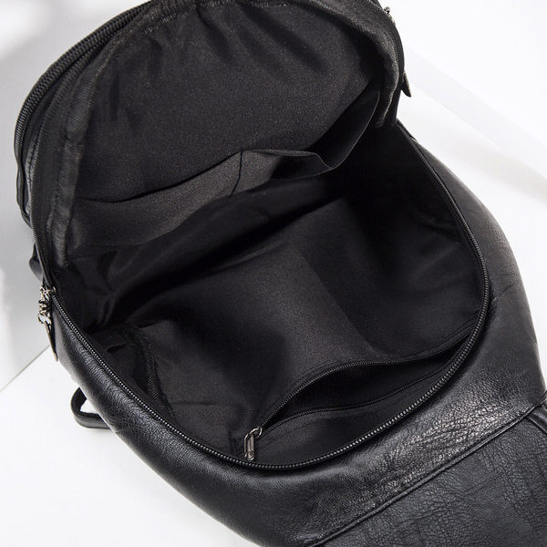 Naiste kunstnahast seljakott ja ripats udusulgedega