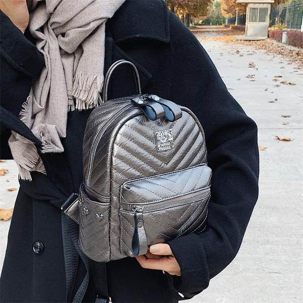 Naiste kunstnahast seljakott neljas värvitoonis