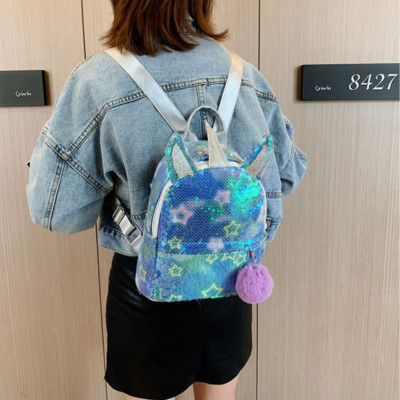 Σύγχρονο γυναικείο μίνι σακίδιο πλάτης με πούλιες και τρισδιάστατα στοιχεία