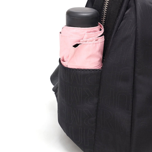 Lukuga naiste seljakott erinevates mudelites