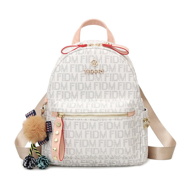 Stiilne naiste nahast seljakott erinevates suurustes