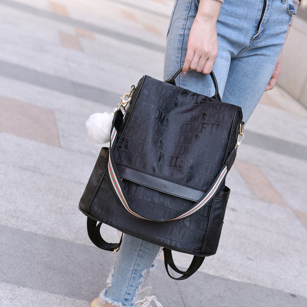 Moodne naiste kandiline lukuga seljakott