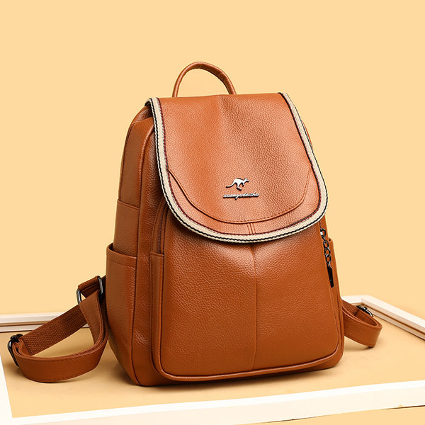 Nahast naiste seljakott tavaline metallelemendiga mudel