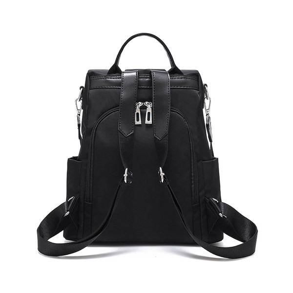 Napi hátizsák több rekesszel és kulcstartóval