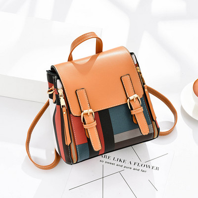 Moodne ruuduruuduline pandlaga seljakott erinevates mudelites