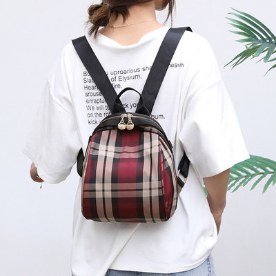 Moodne naiste ruuduline miniseljakott